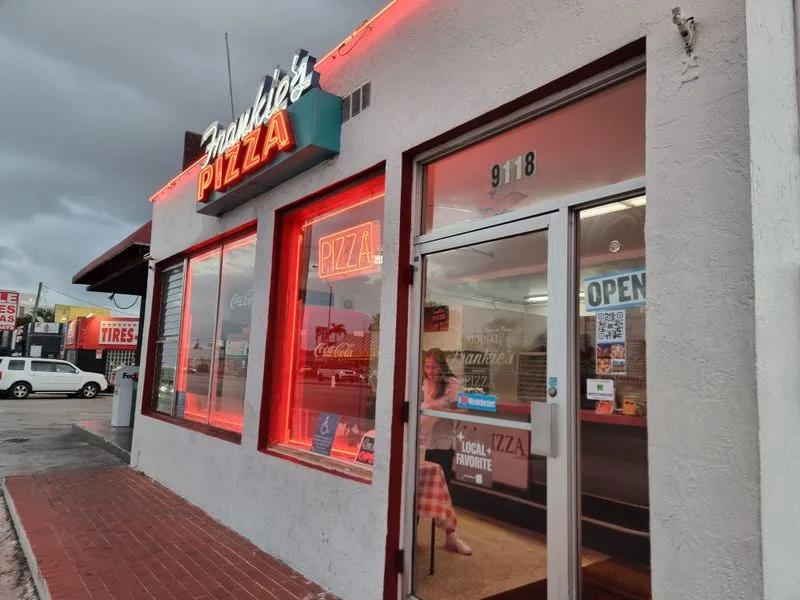 Worth-the-Drive Vibe