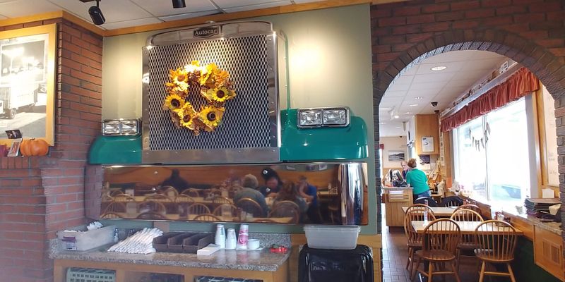 Maine – Dysart’s Restaurant – Hermon