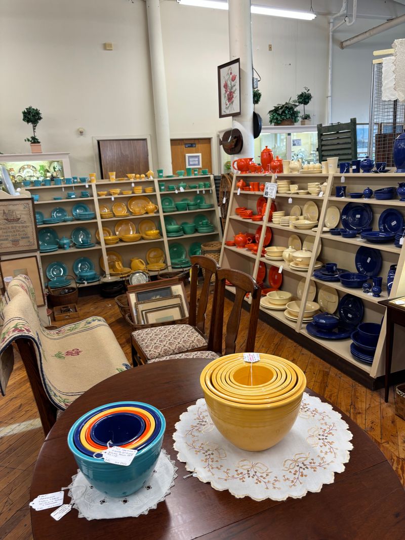 Maine &mdash; Cabot Mill Antiques (Brunswick, ME)