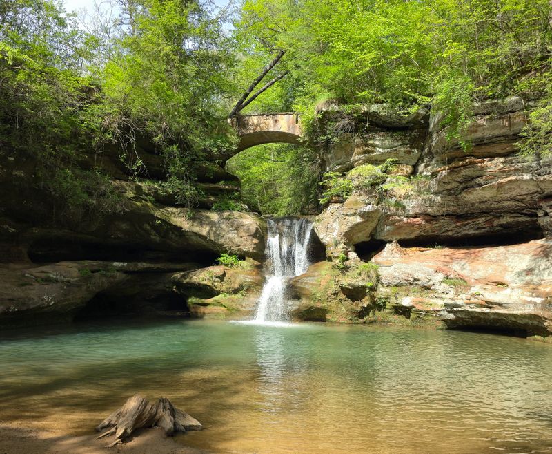 Upper and Lower Falls - Old Man&rsquo;s Cave Area