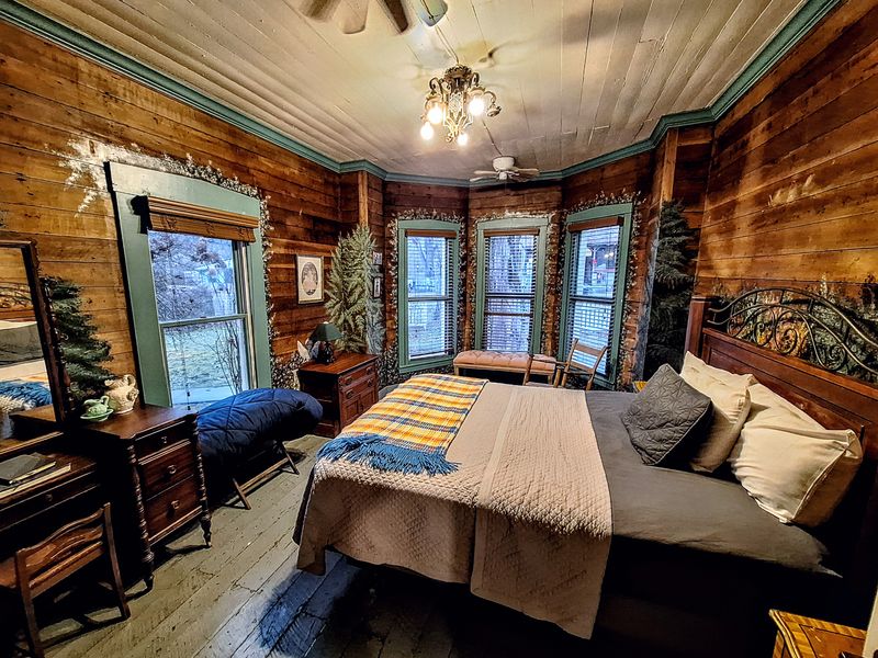 Story Inn & Historic Town &mdash; Story, Indiana