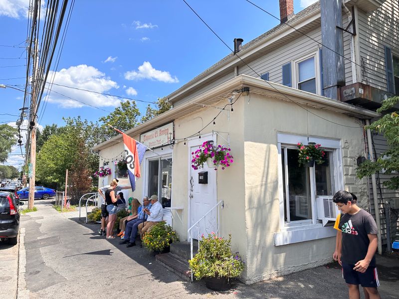 Massachusetts &ndash; Taqueria El Amigo (Waltham)