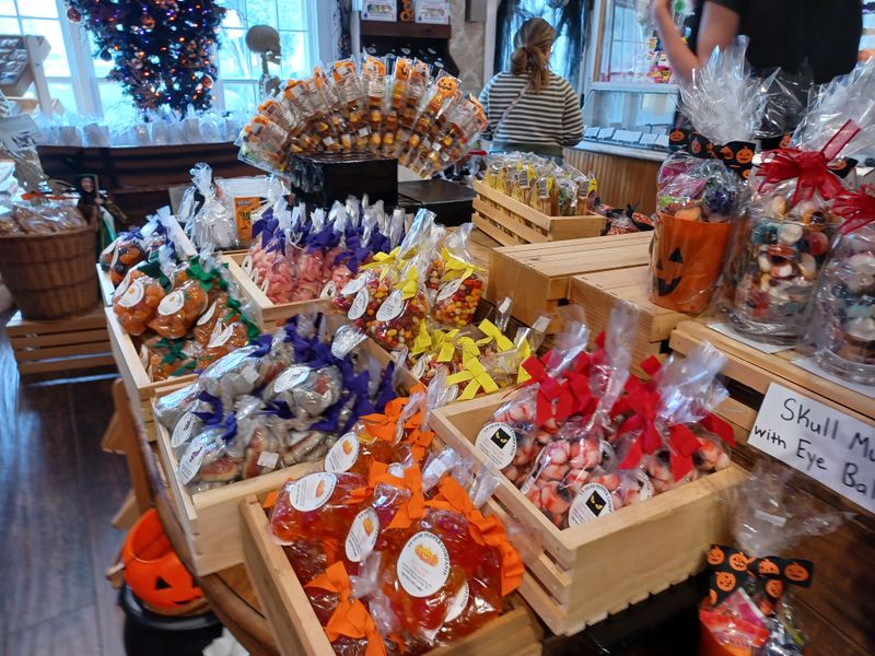 Massachusetts – Ye Olde Pepper Candy Companie, Salem