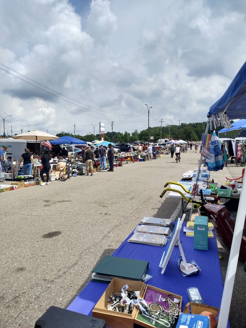 Michigan &ndash; Dixieland Flea Market, Waterford