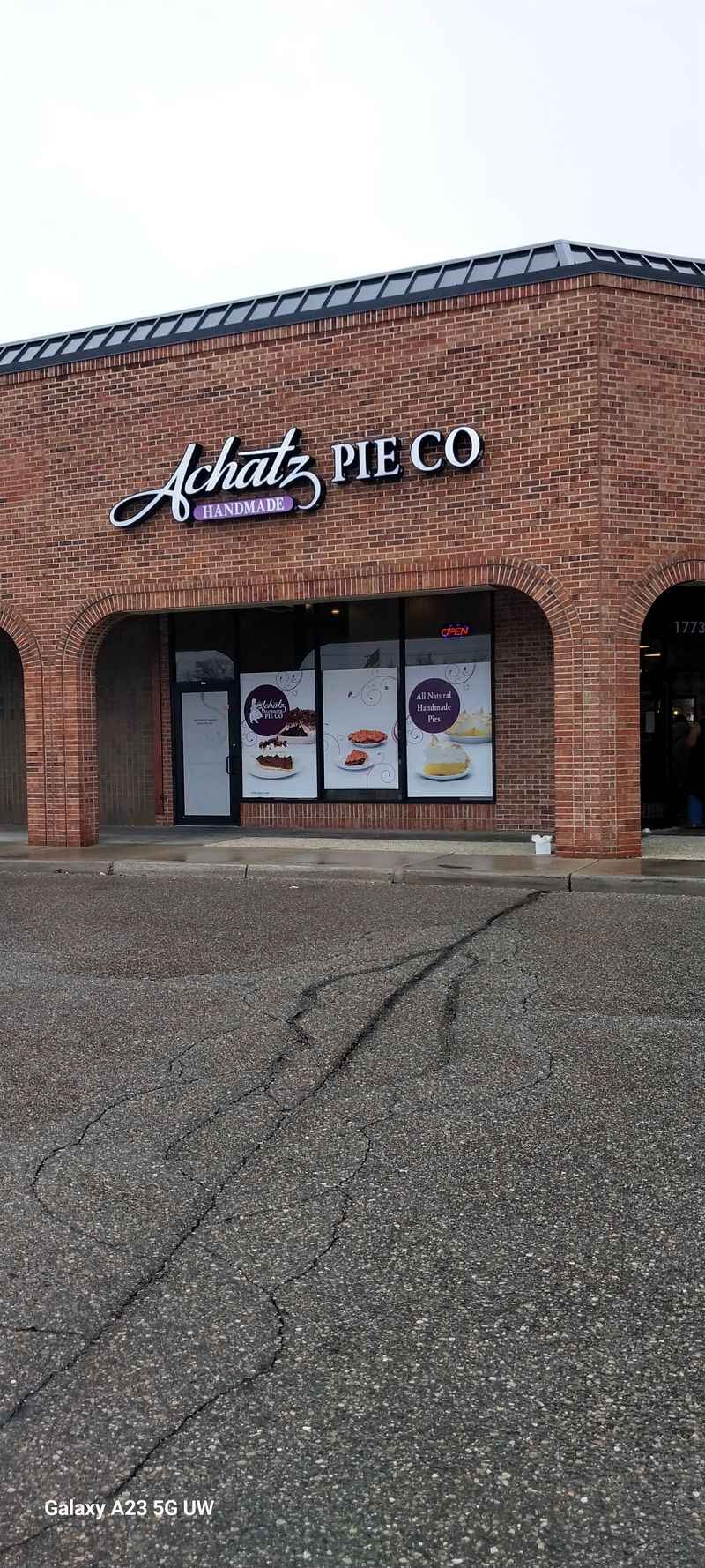 Michigan &ndash; Achatz Handmade Pie Company &ndash; (Beverly Hills)