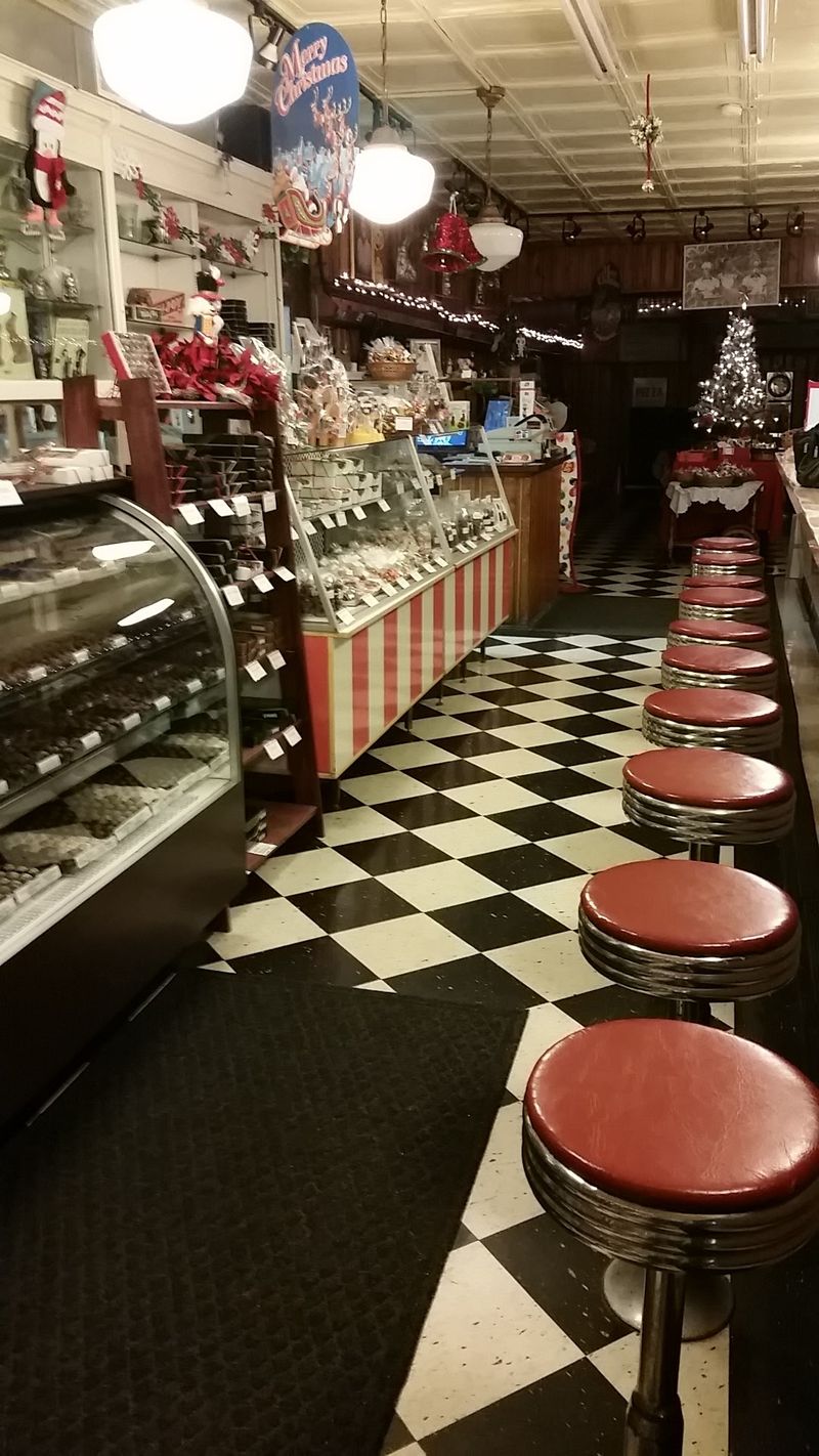 Seasonal magic holidays, gifts, and special trays