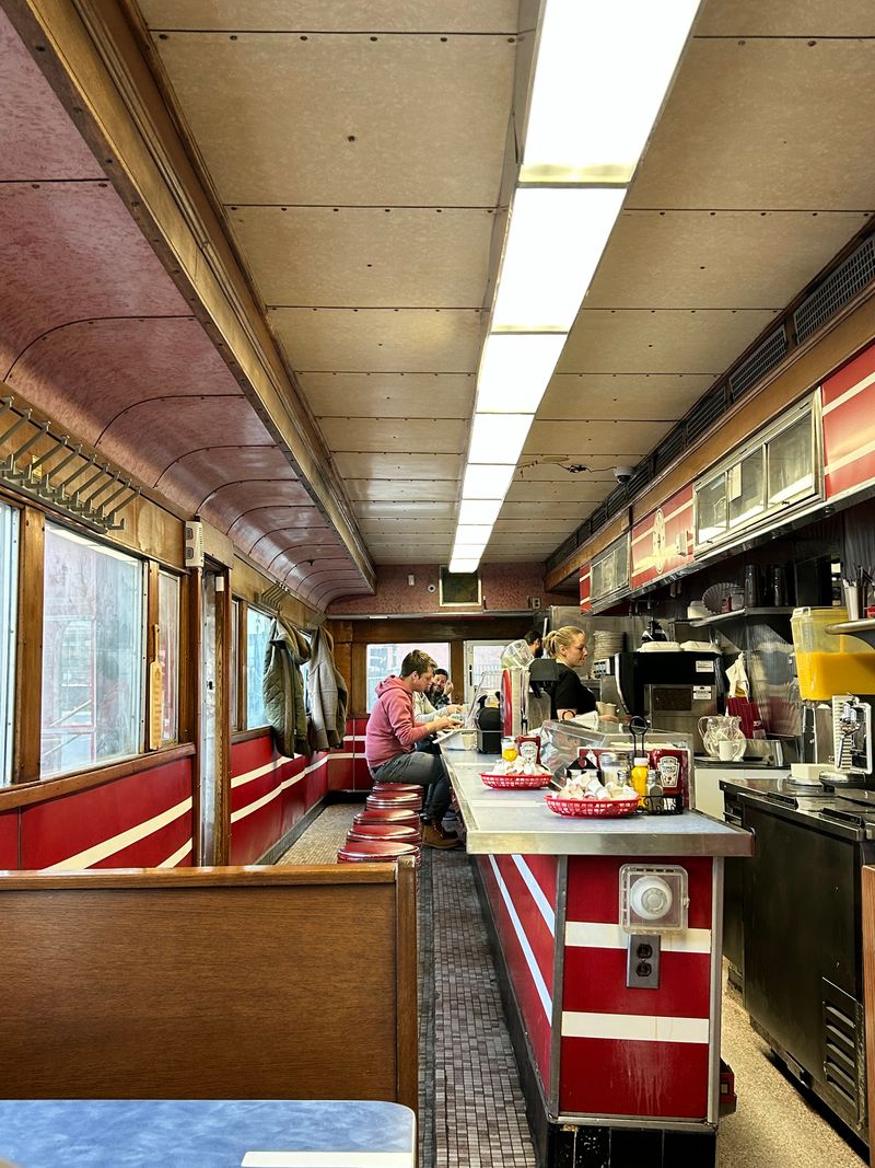Minnesota – Mickey’s Diner – St. Paul