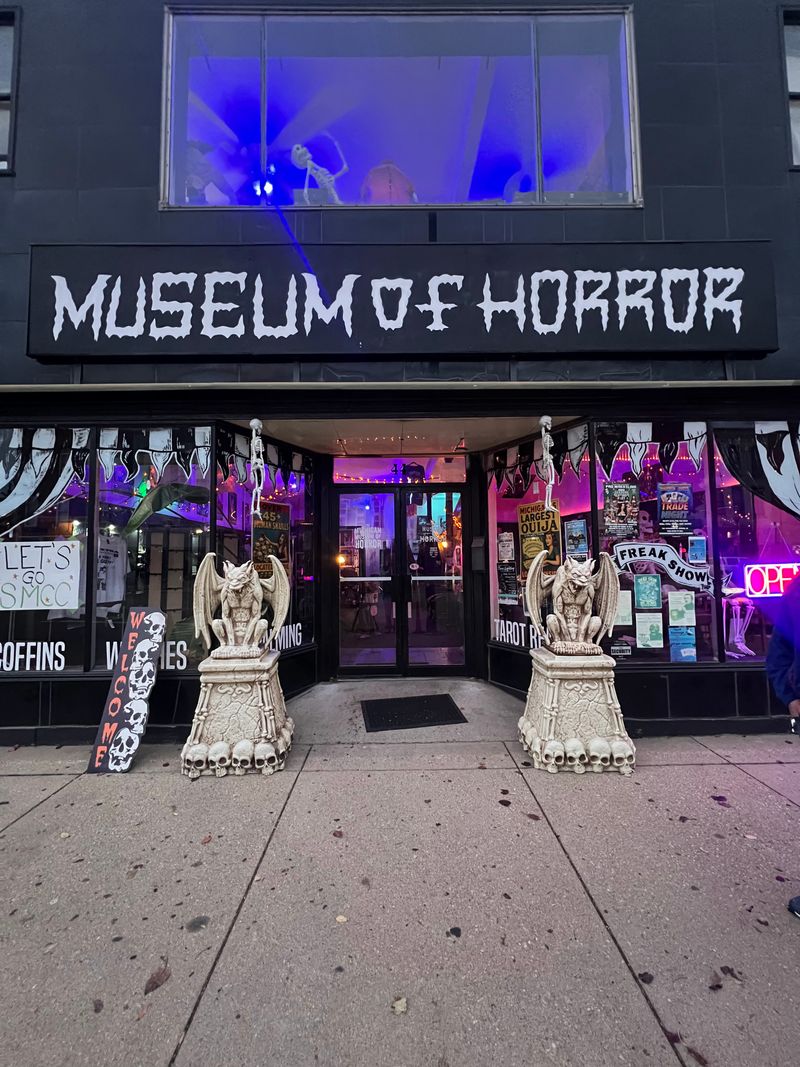 Access, hours, and guest tips