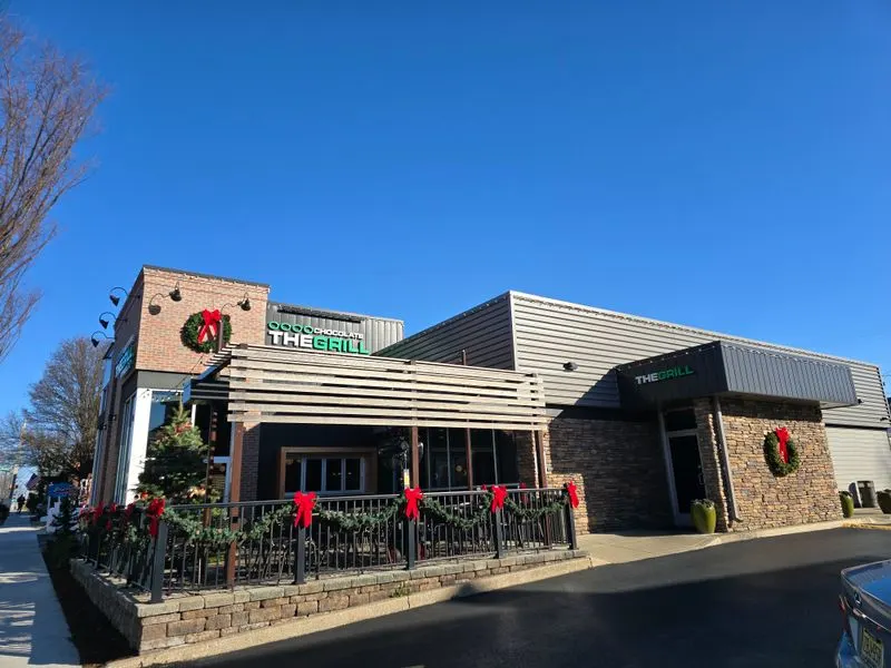Downtown Hershey: Kisses shaped street lamps and walkable blocks