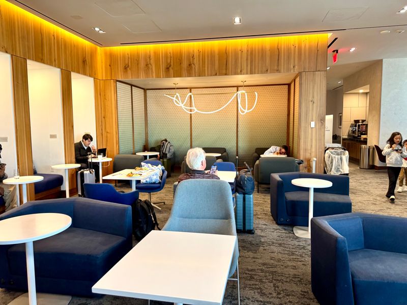 American Express Centurion Lounge &mdash; Las Vegas, Nevada