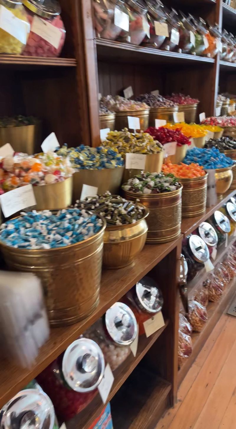 Montana &mdash; Sweet Palace Chocolates (Philipsburg)