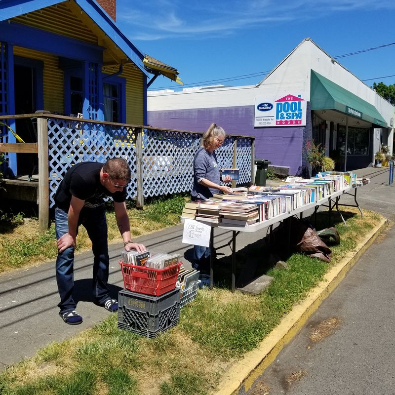 Wallace Books &mdash; Portland, OR