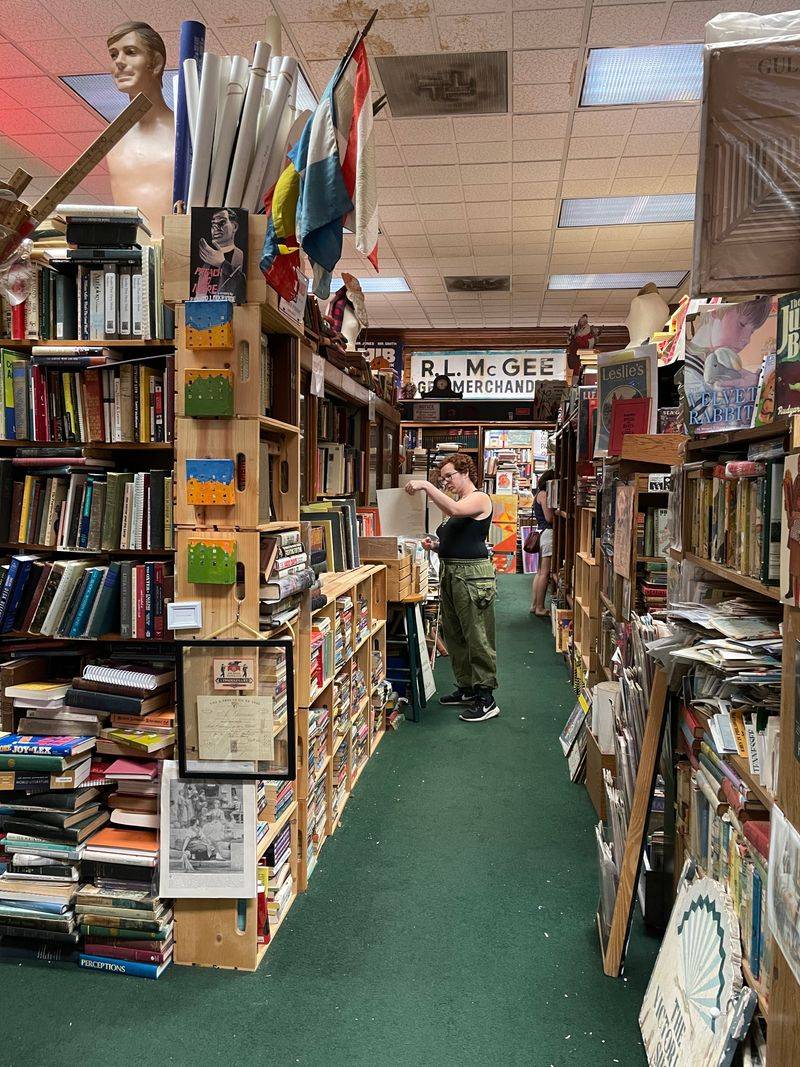 What Locals Say: Patterns In The Praise