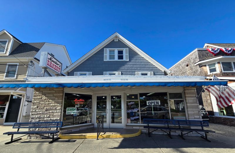 New Jersey &mdash; Mueller&rsquo;s Bakery (Bay Head)