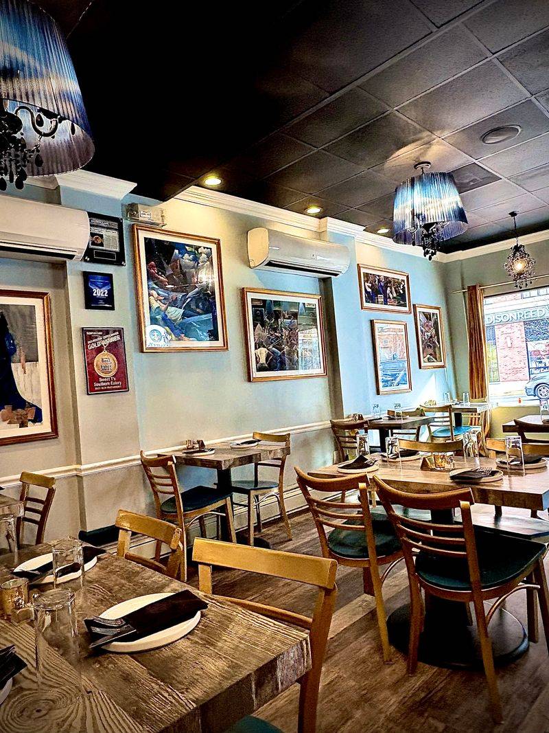 New Jersey &mdash; Sweet T&rsquo;s Southern Eatery (Montclair)