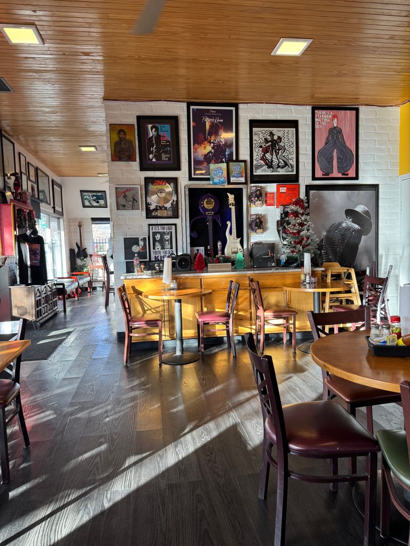 New Mexico &ndash; Frank&rsquo;s Famous Chicken & Waffles &ndash; Albuquerque