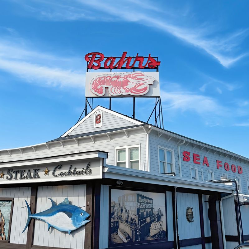 New Jersey &ndash; Bahrs Landing Famous Seafood Restaurant & Marina (Highlands)