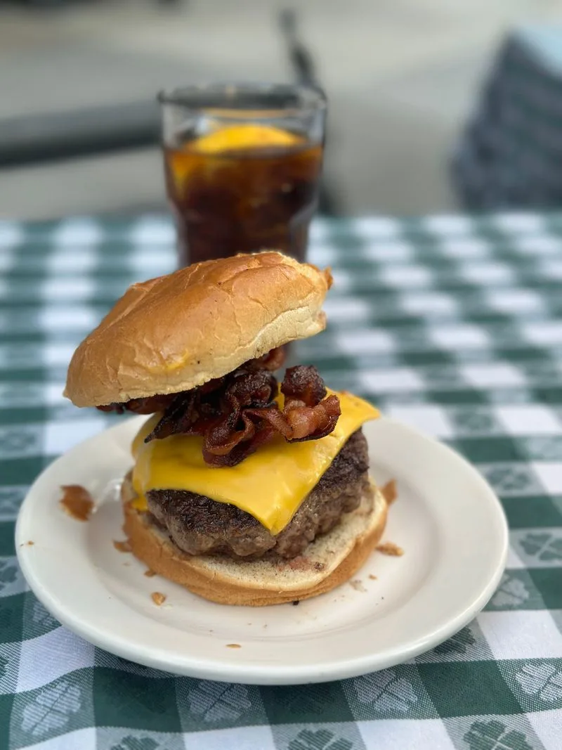 The Classic JG Melon Cheeseburger Experience