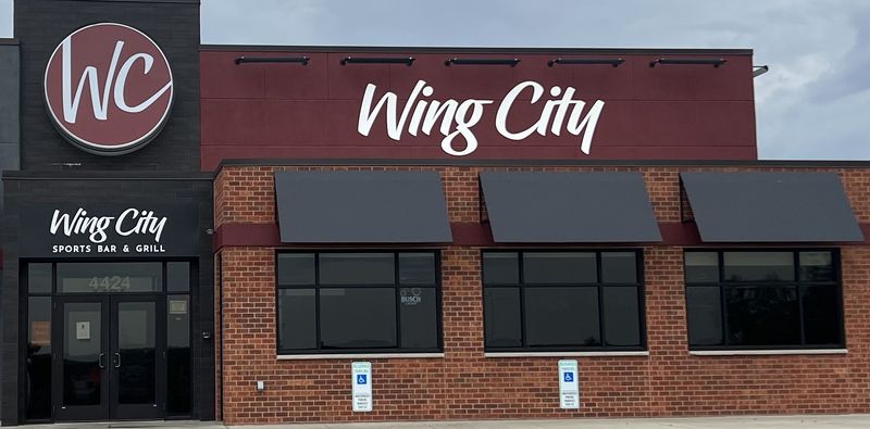 North Dakota &ndash; Wing City Sports Bar & Grill &ndash; Bismarck