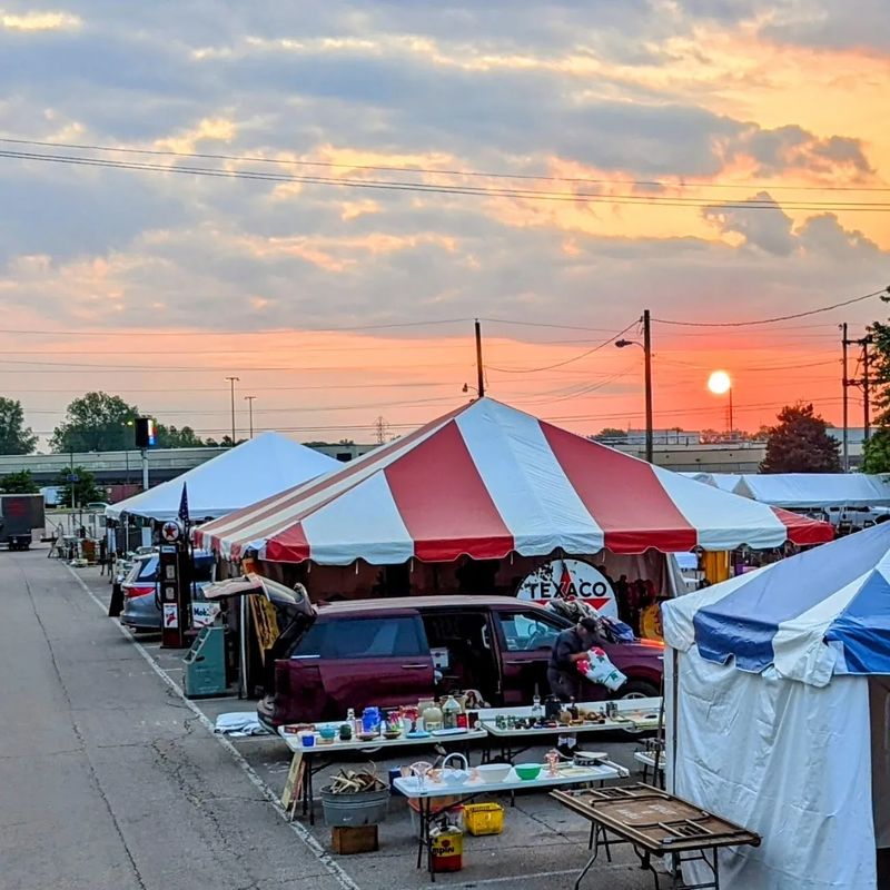 Ohio &ndash; Springfield Antique Show & Flea Market, Springfield