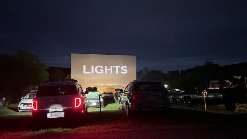 Hull’s Drive-In Theatre