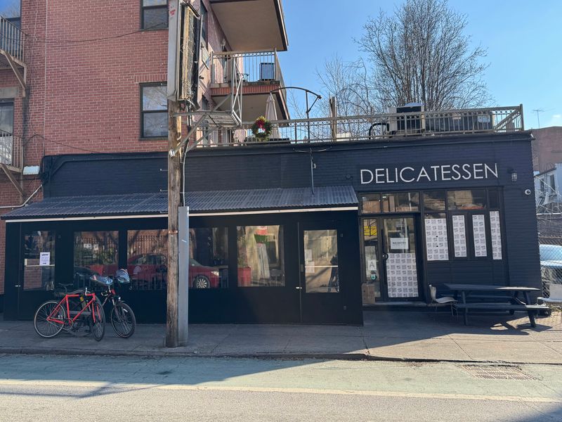 Mile End Delicatessen &ndash; Smoked Meat Sandwich