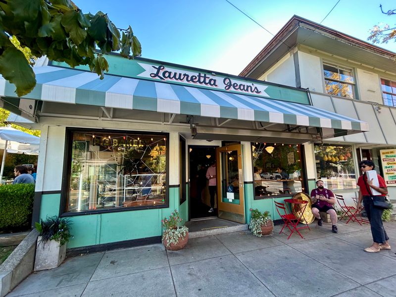 Oregon &ndash; Lauretta Jean&rsquo;s &ndash; (Portland)