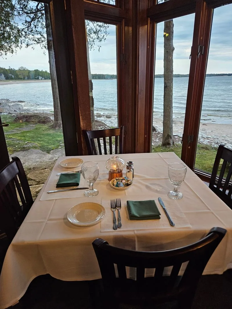 Window Seats And Shoreline Drama