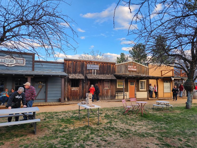 Blazin’ M Ranch – Cottonwood