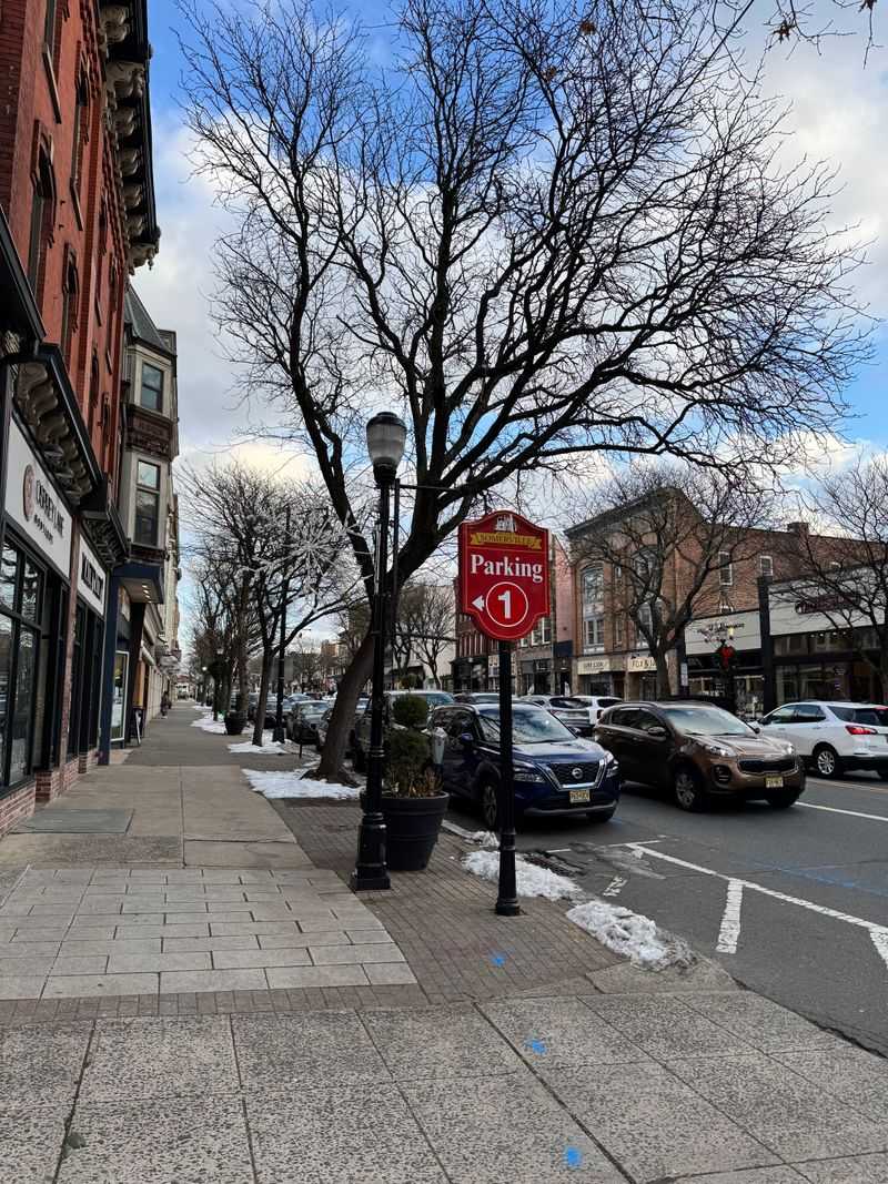 Practical Guide: Parking, Timing, and Local Tips