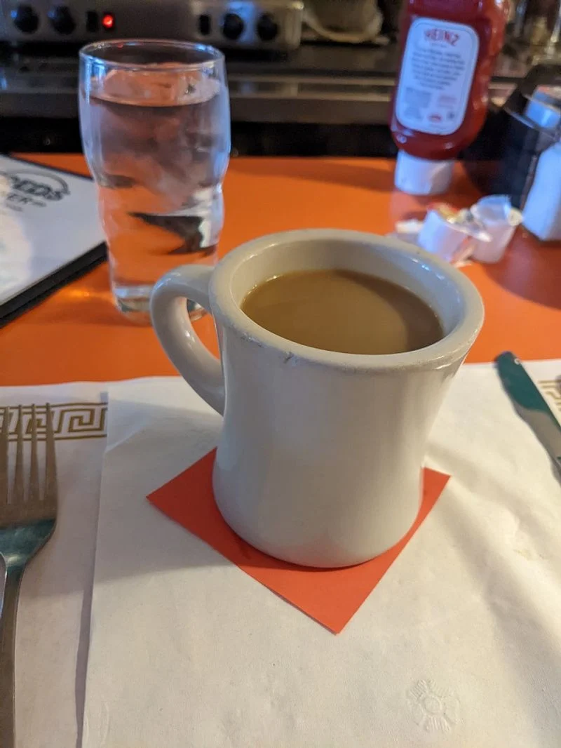 Pearl Coffee, Endless Refills