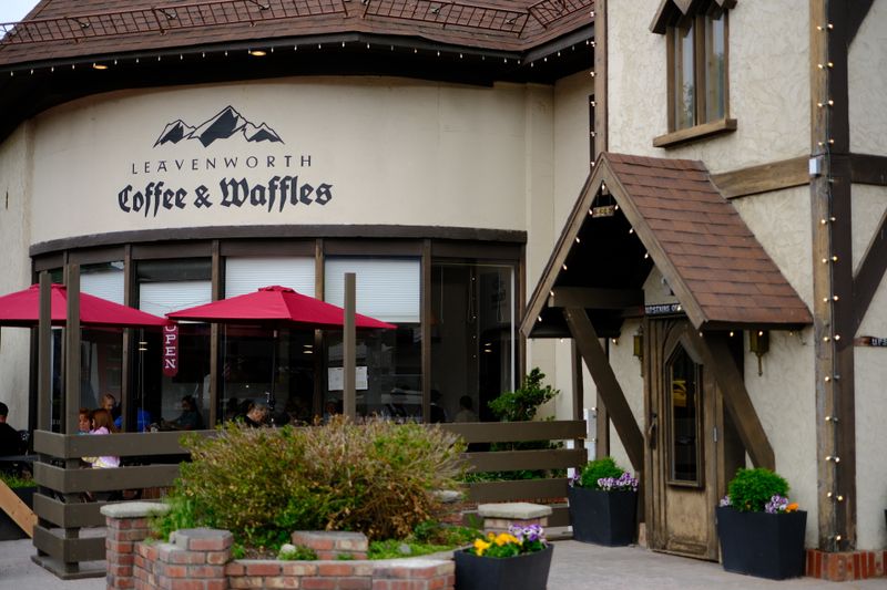 Leavenworth Coffee & Waffles &mdash; Leavenworth