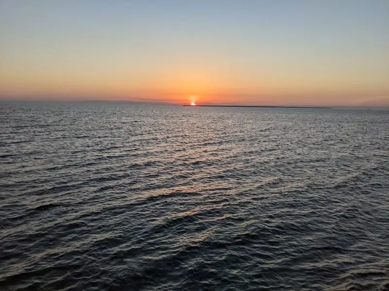 Quiet Beaches Without Crowds