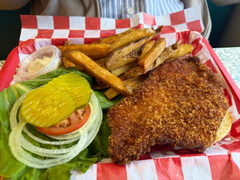 Davies&rsquo; Chuck Wagon Diner &mdash; Lakewood, CO