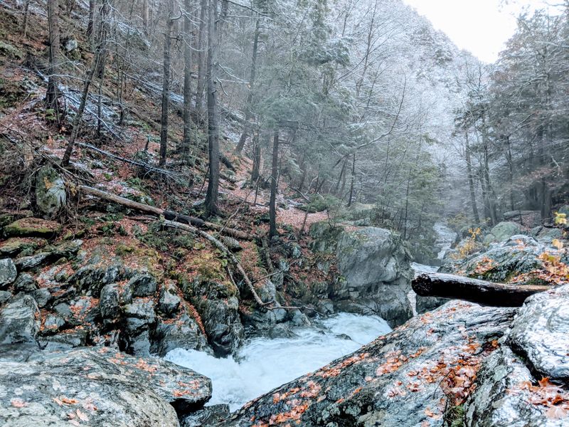 What To Pack: Light, Practical, and Weather Smart
