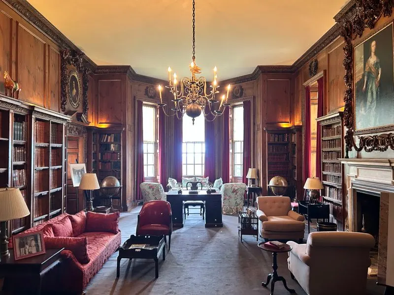 The mansion interior highlights