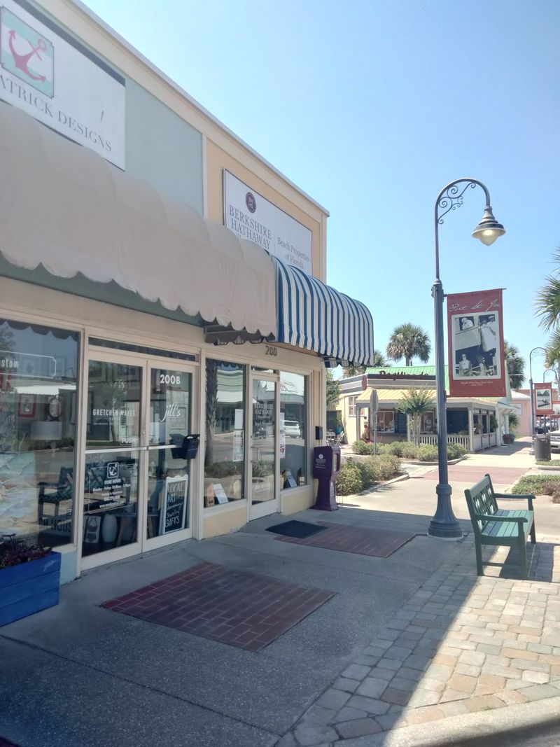 Historic Downtown Stroll