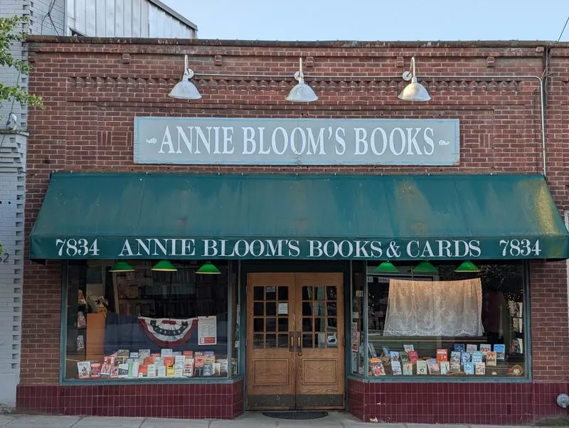 Annie Bloom's Books — Portland, OR
