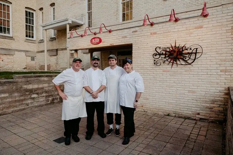 Practical Details: Location, Hours, and Tips