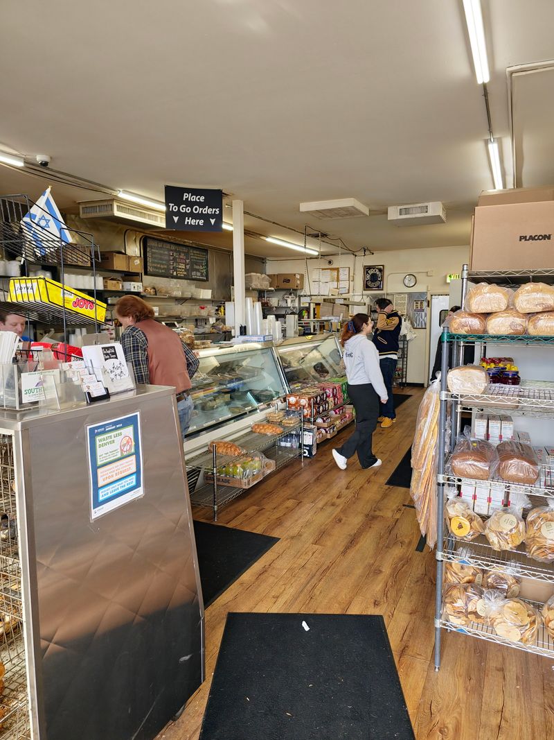 Service style and the line dance