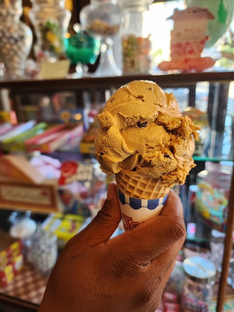 Eddie&rsquo;s Sweet Shop &mdash; Queens, New York