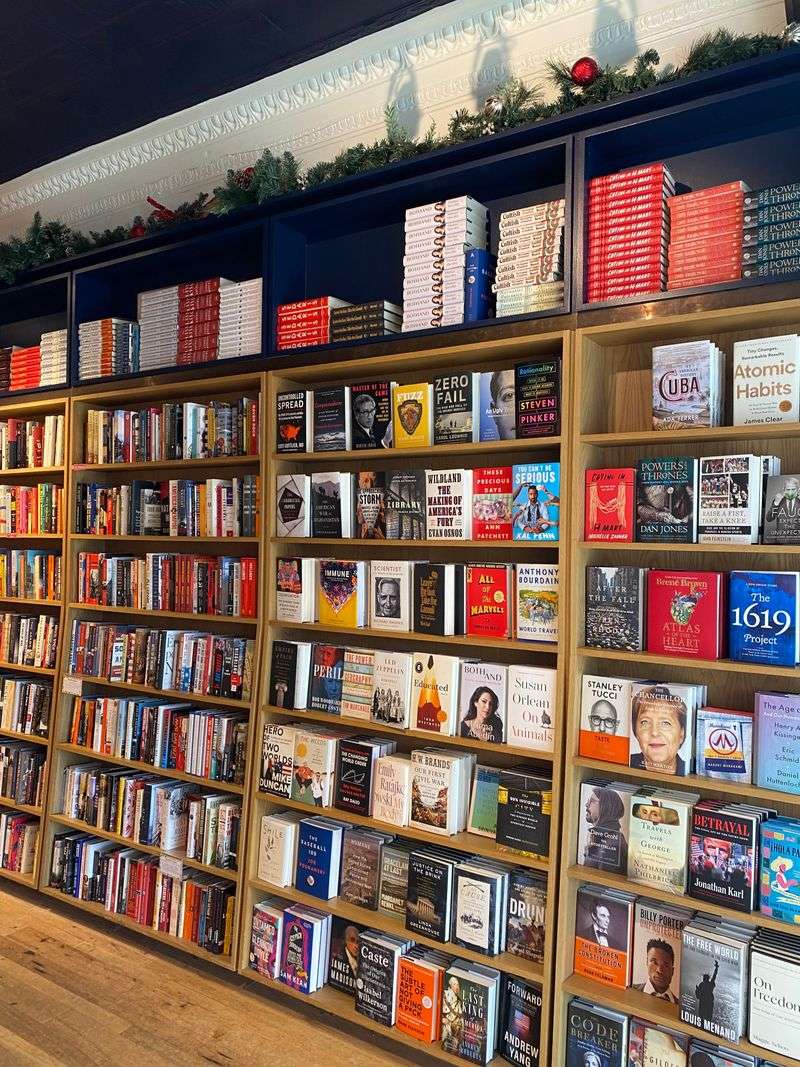 Kramers (Kramerbooks & Afterwords)