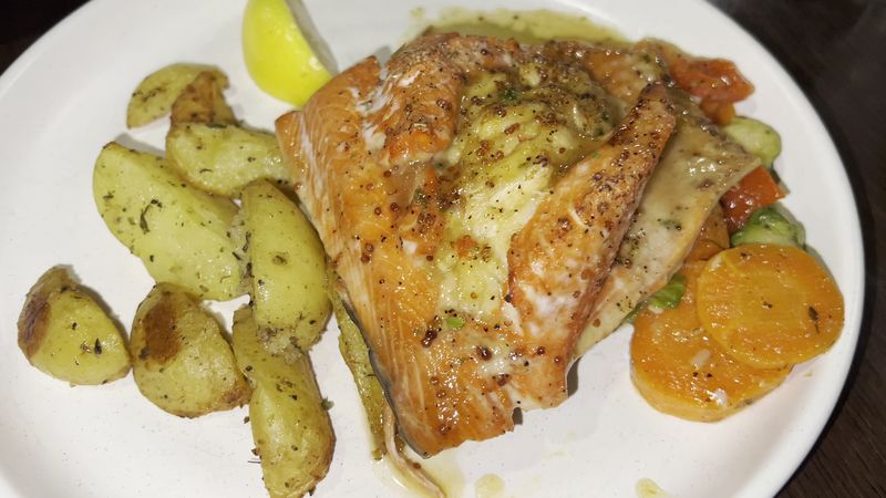 Luke Wholey's Wild Alaskan Grille &mdash; Pittsburgh, Pennsylvania