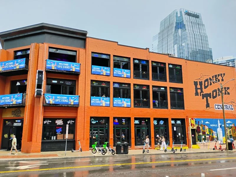 Honky Tonk Central &ndash; Nashville, TN