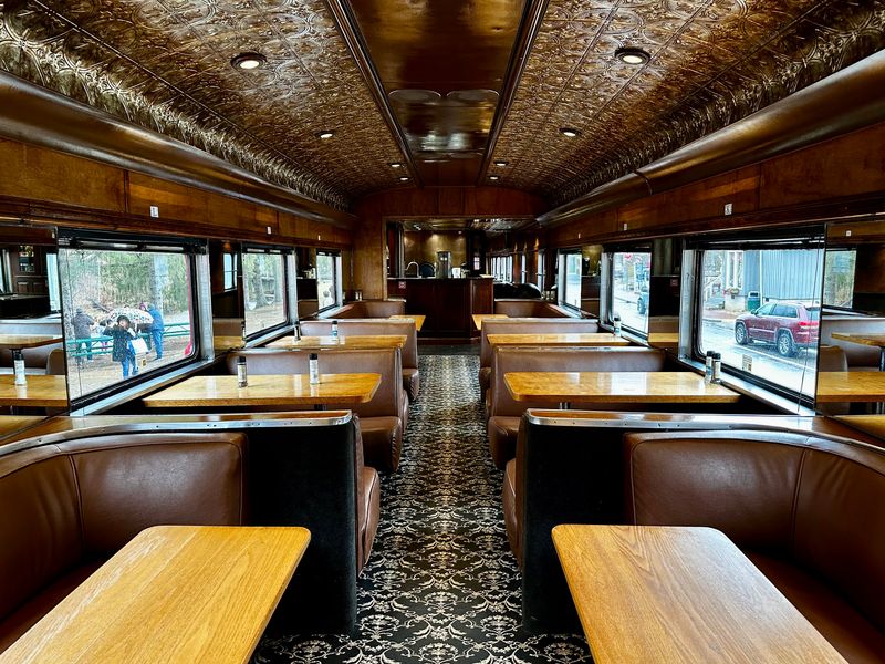 Best Seats and Classes: Coach, Open Air, and First Class