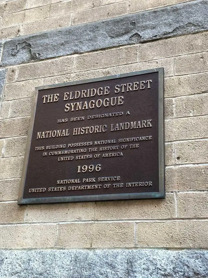 Reading wall text selectively