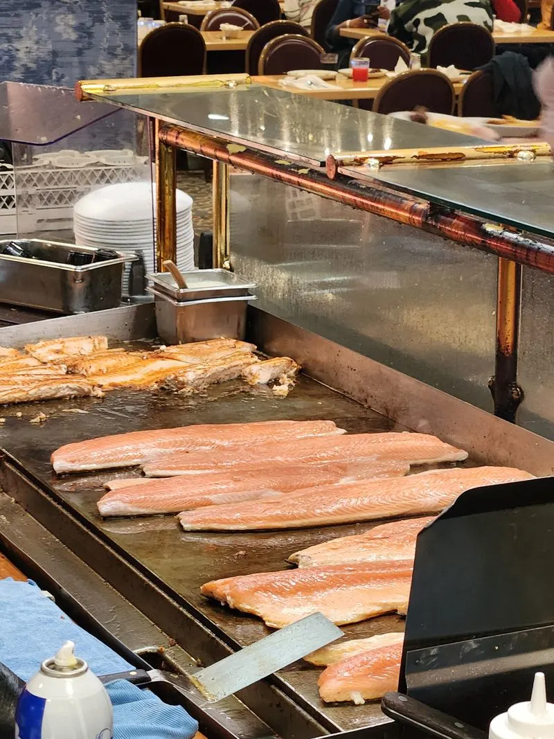 Theme Nights That Pack the House