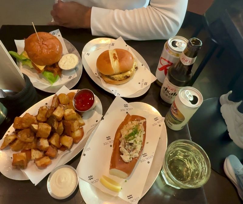Salmon Sandwich Delight