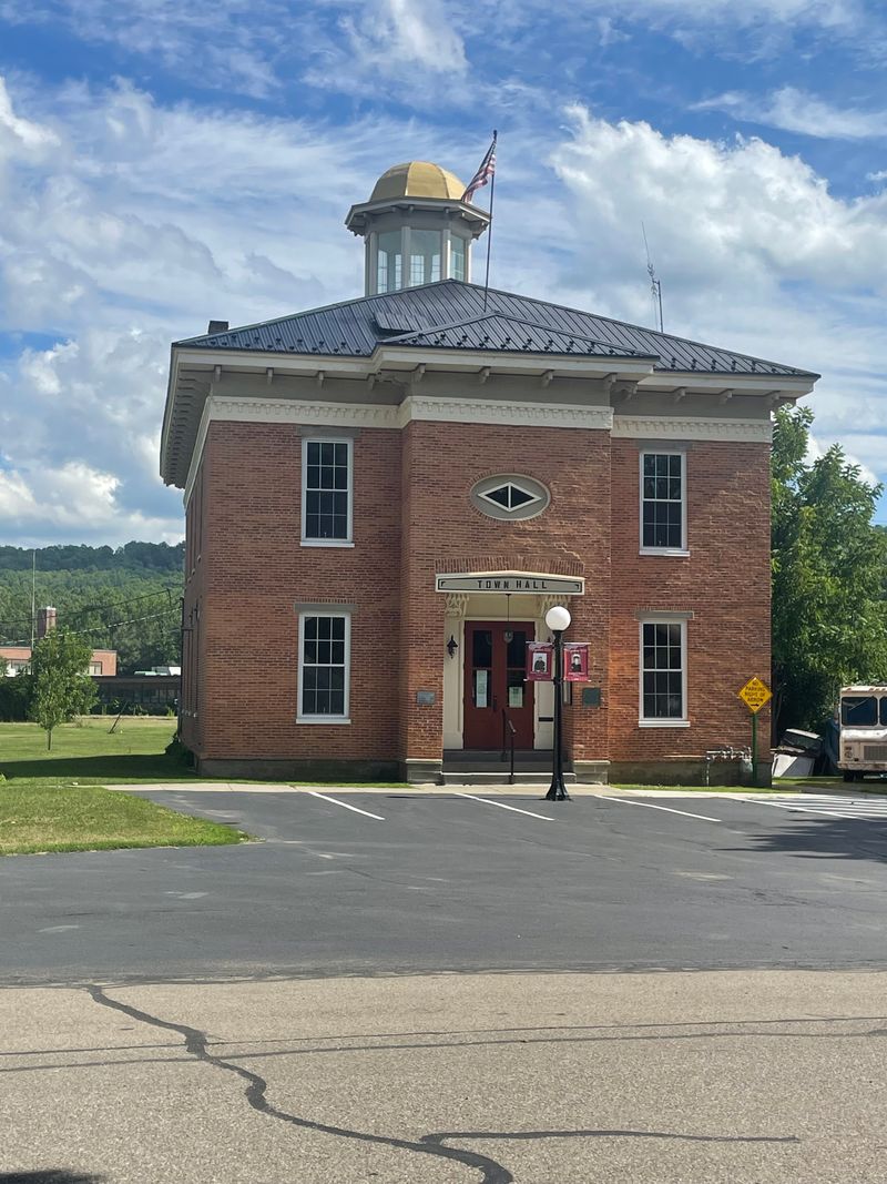 Historic Allegany County Courthouse