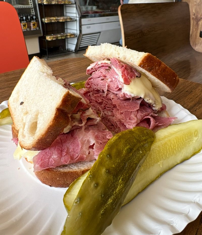 Burt's Deli &mdash; Libertyville, IL